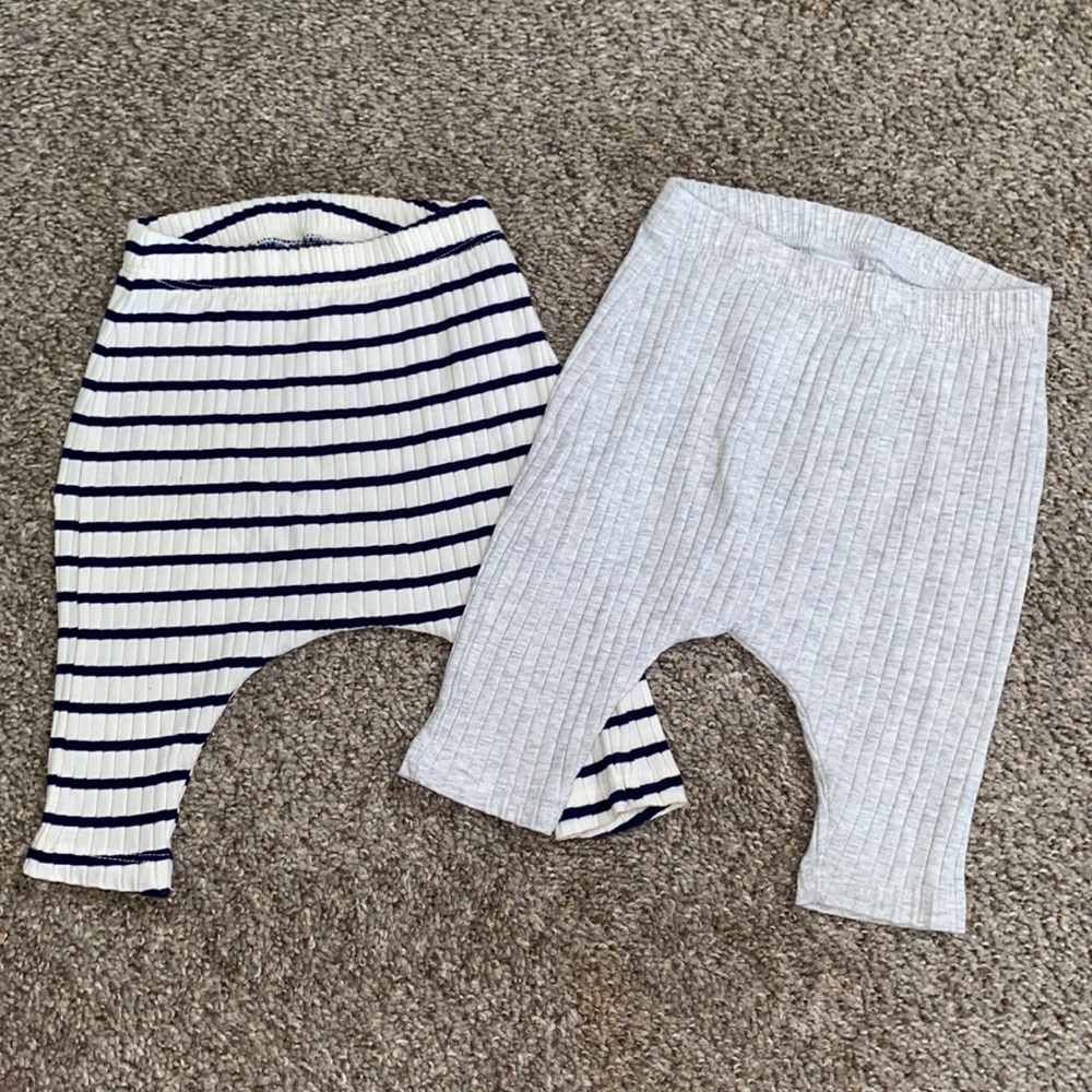 Old navy ribbed pants 3-6m